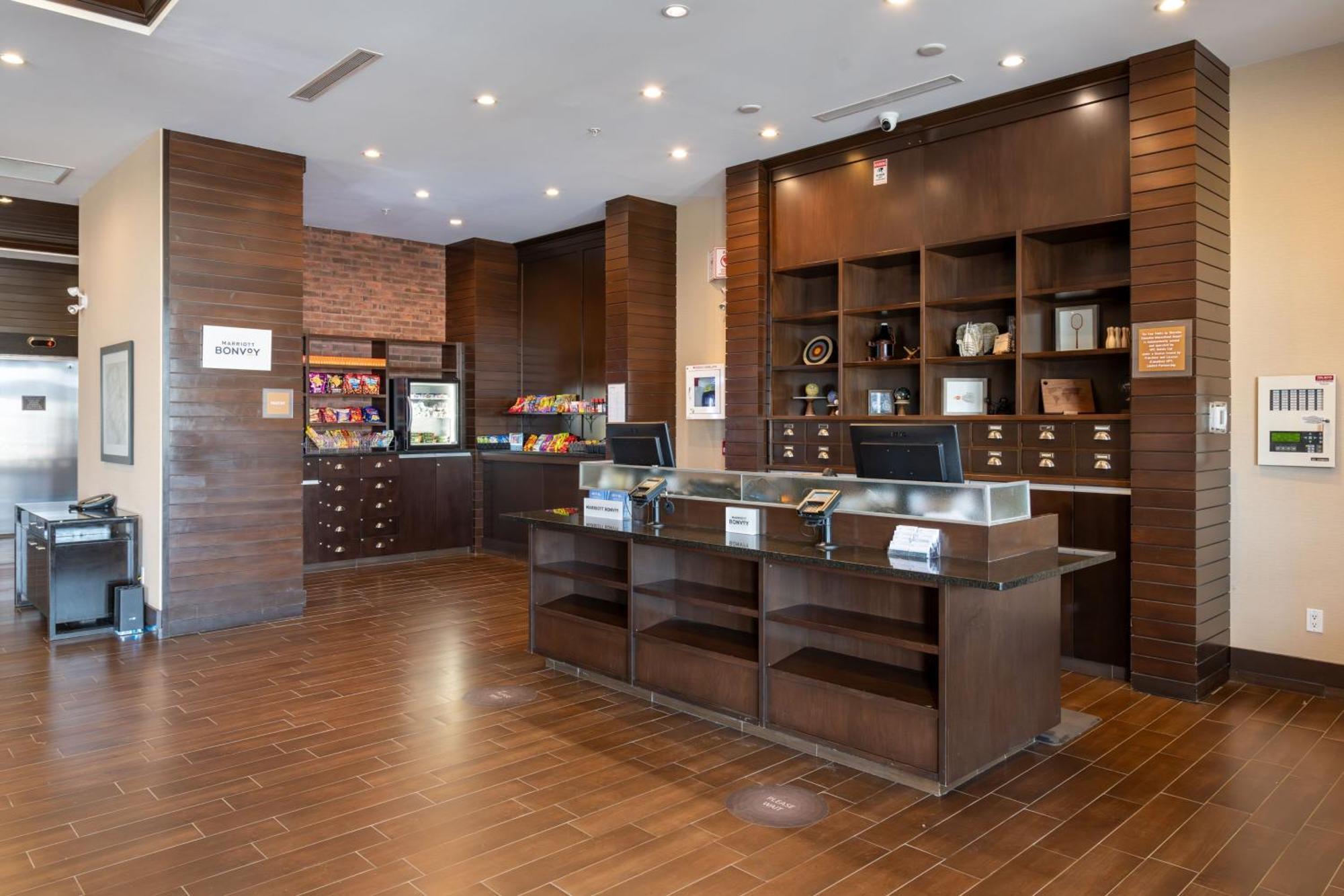 Four Points By Sheraton Edmonton International Airport Nisku Ngoại thất bức ảnh