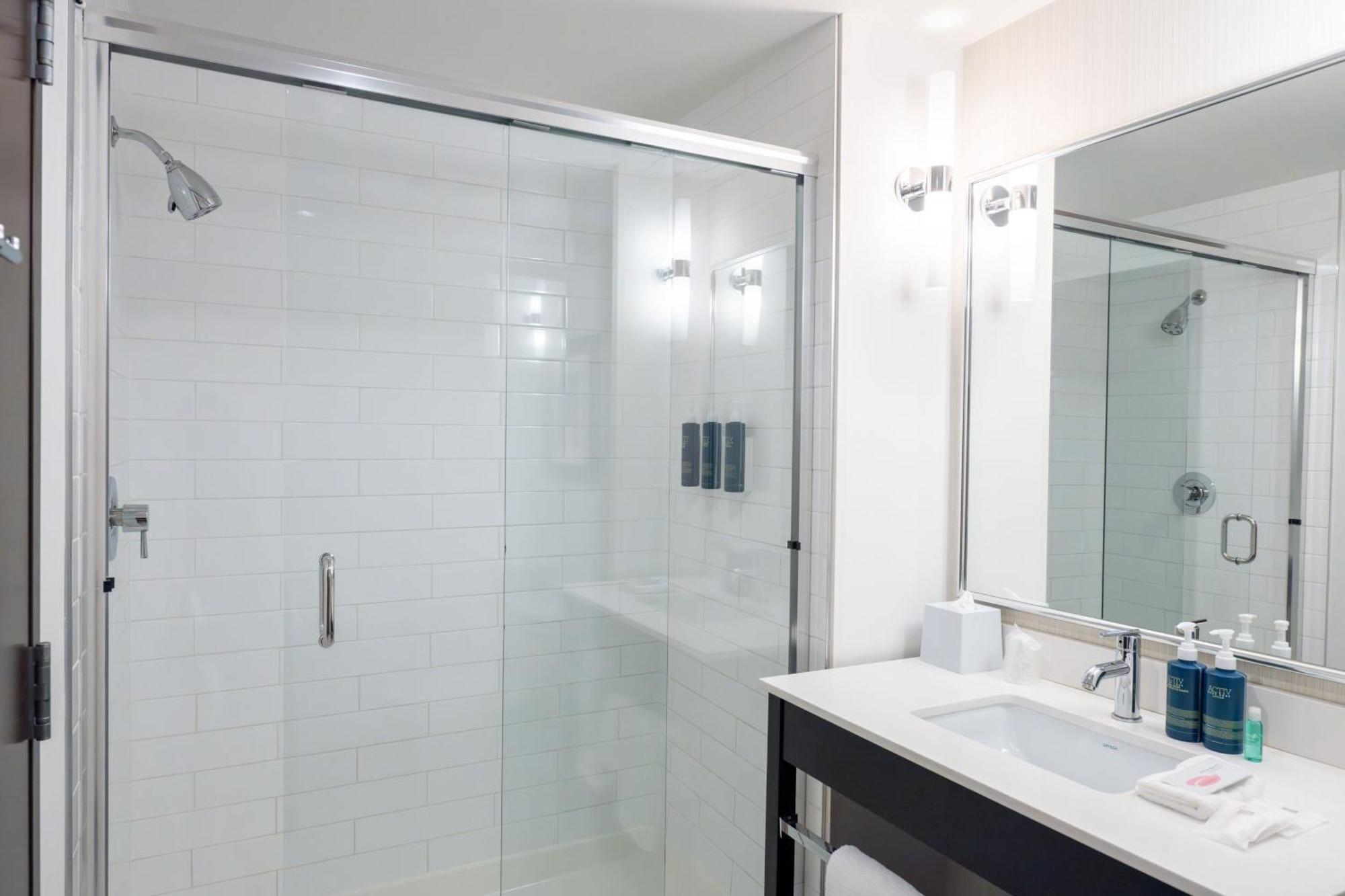 Four Points By Sheraton Edmonton International Airport Nisku Ngoại thất bức ảnh