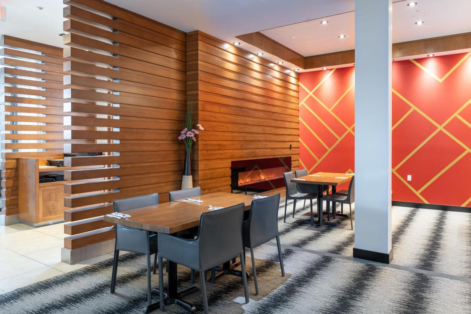 Four Points By Sheraton Edmonton International Airport Nisku Ngoại thất bức ảnh